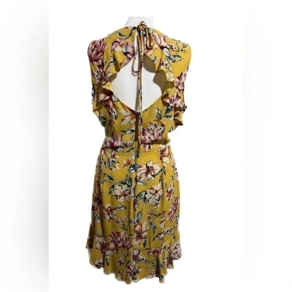 Cactus and clover wrap yellow floral dress large - Picture 4 of 10